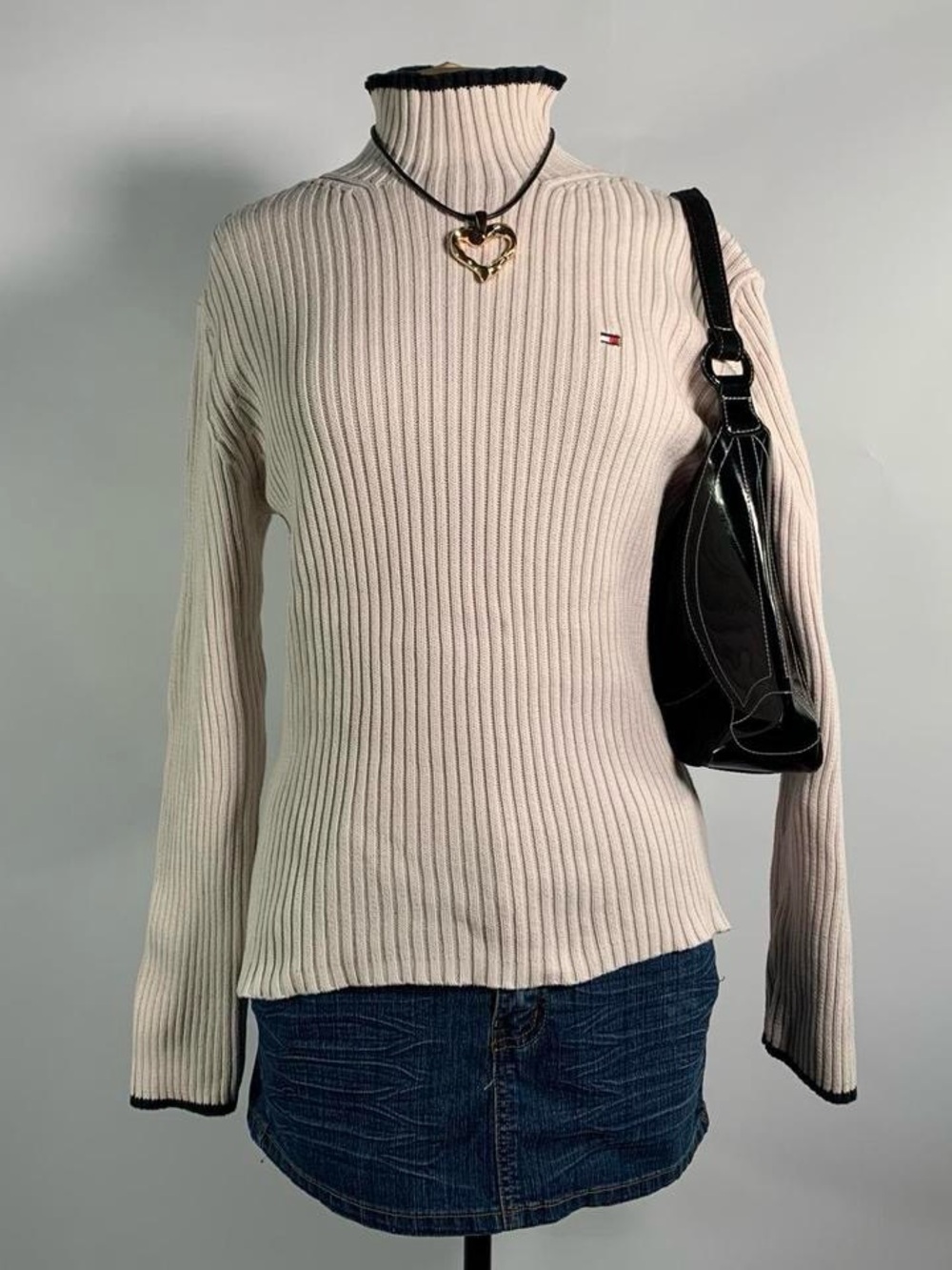 Tommy Hilfiger Ribbed Turtleneck Long Sleeve Sweater Cream Navy Trim Y2K Medium